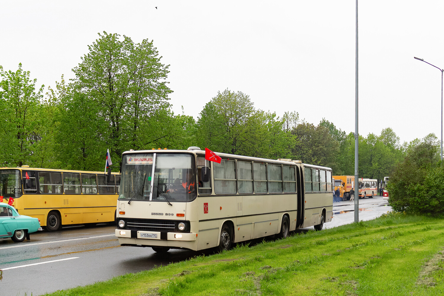 Москва, Ikarus 280.33M № У 153 ВА 797; Санкт-Петербург — VI Международный транспортный фестиваль "ТранспортФест-2025"