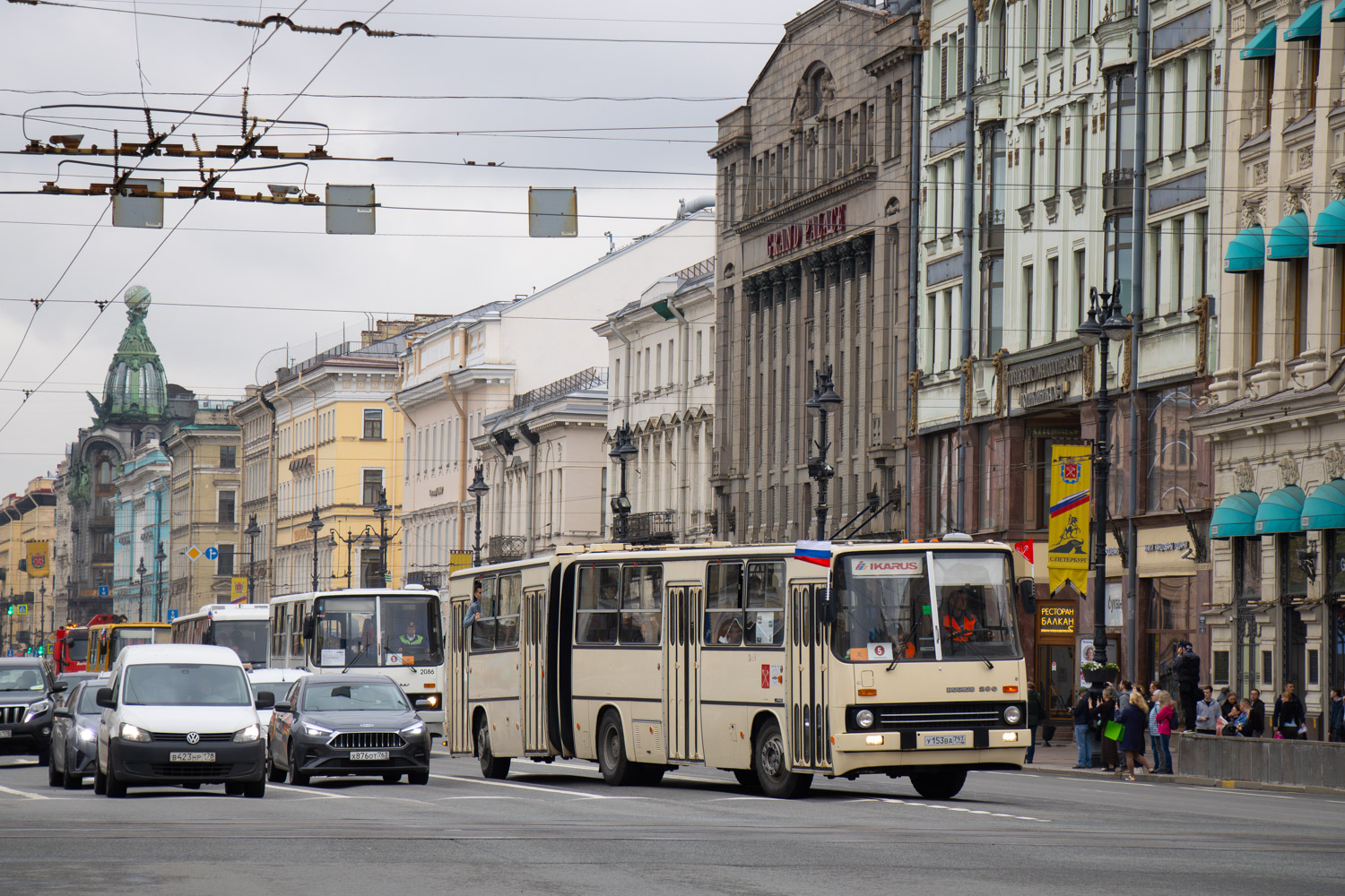 Москва, Ikarus 280.33M № У 153 ВА 797; Санкт-Петербург — VI Международный транспортный фестиваль "ТранспортФест-2025"