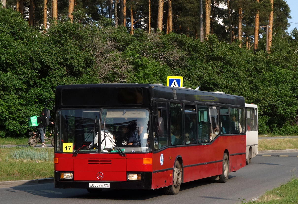 Свердловская область, Mercedes-Benz O405N2 № О 858 ВЕ 196