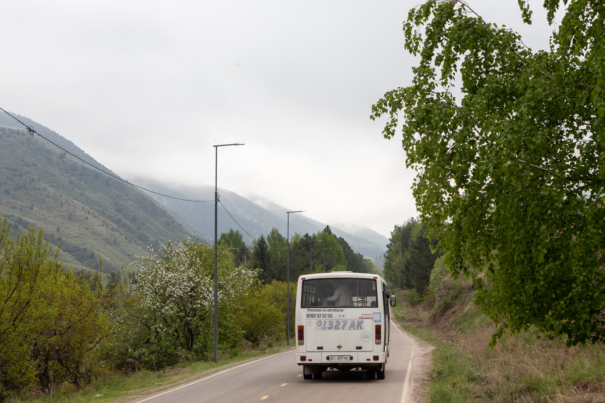Кыргызстан, SAZ HC40 № 01 327 AK