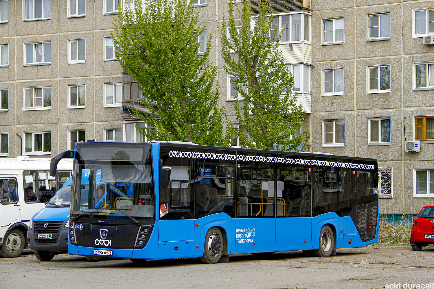 Омская область, ПАЗ-32053 № 271; Омская область, НефАЗ-5299-31-52 № 179