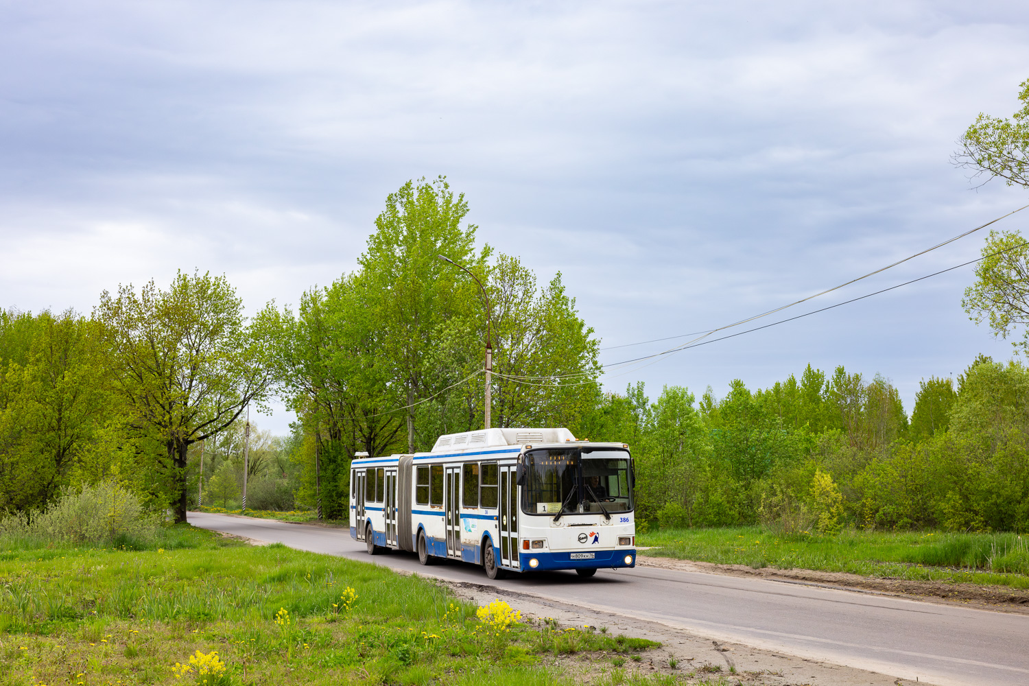 Novgorod region, LiAZ-6212.70 # 386