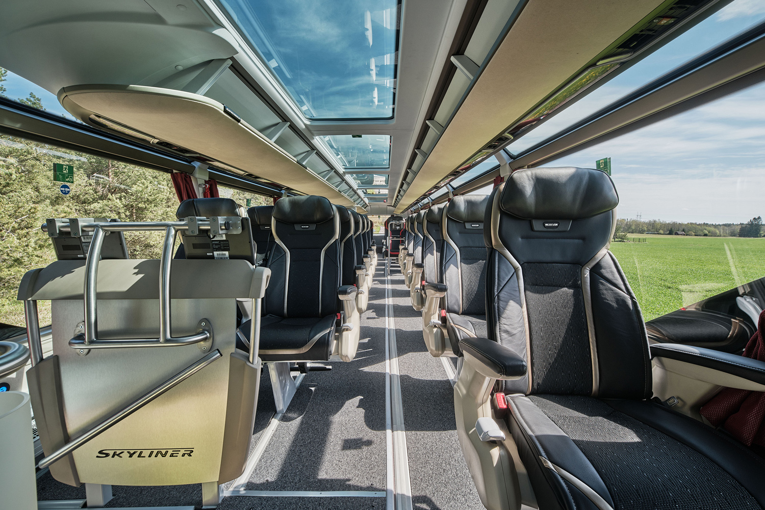 Эстония, Neoplan P06 N1222/3L Skyliner L № 205 LUX