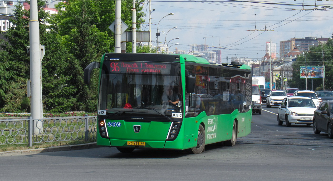 Свердловская область, НефАЗ-5299-40-52 № 912