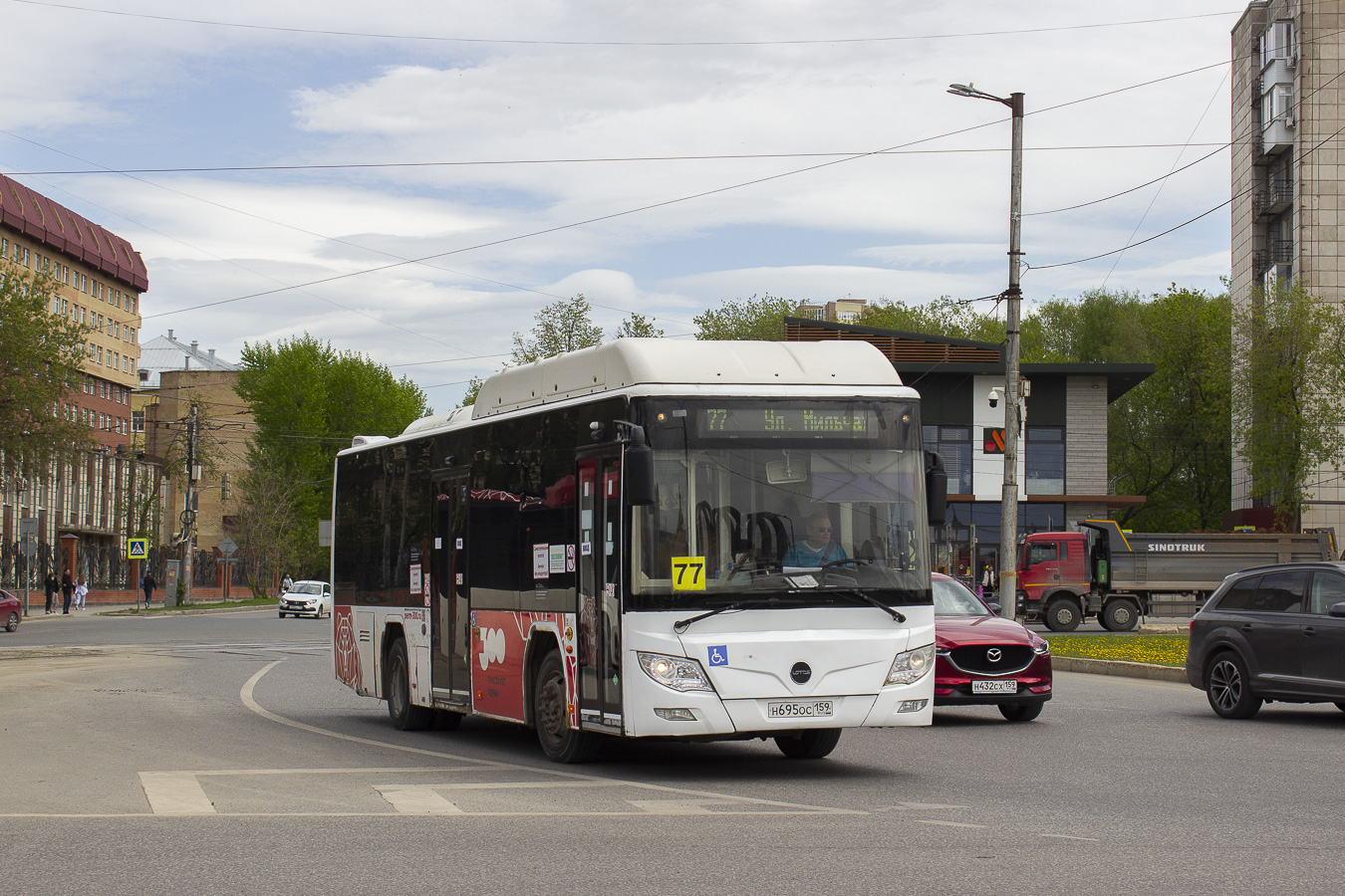 Пермский край, Lotos-105C02 № Н 695 ОС 159