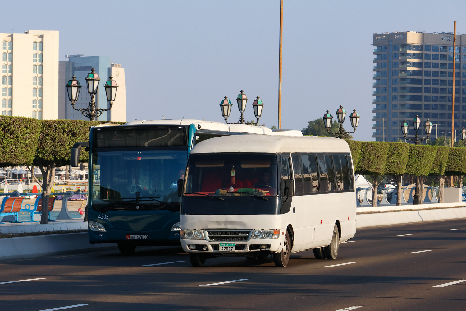 ОАЭ, Mitsubishi Fuso Rosa IV № 42027