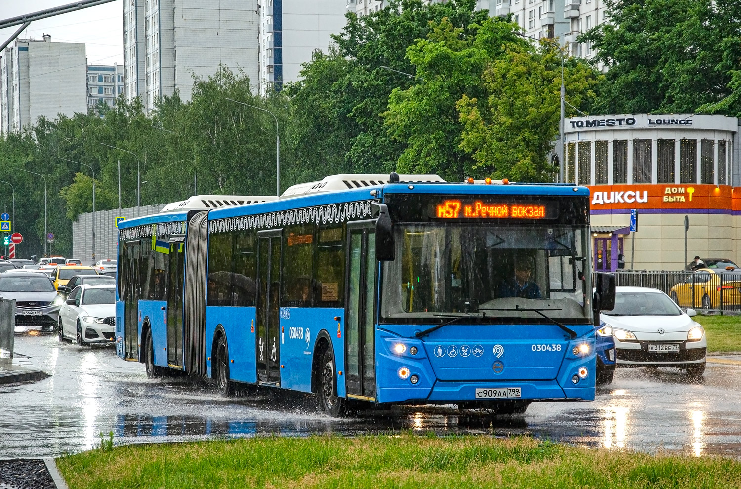 Москва, ЛиАЗ-6213.65 № 030438 Москва, ЛиАЗ-6213.65 № 030438