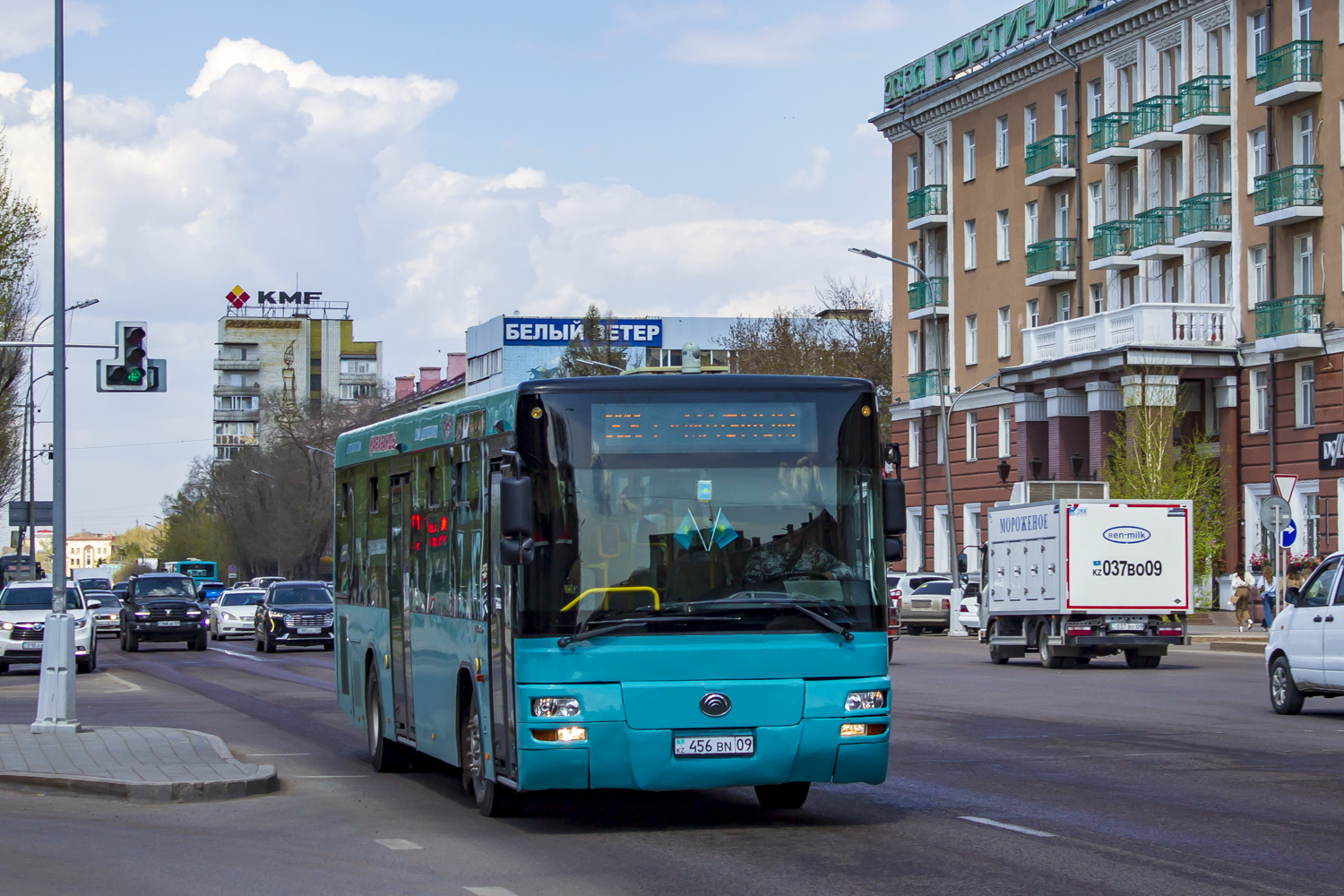 Карагандинская область, Yutong ZK6118HGA № 456 BN 09
