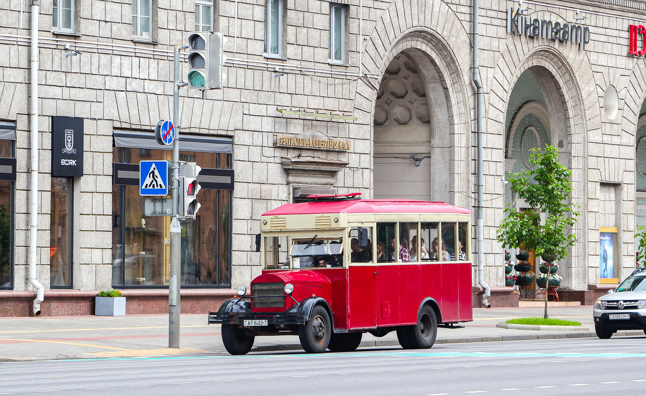 Минск, ЗиС-8 (реплика) № АР 8482-7 Минск, ЗиС-8 (реплика) № АР 8482-7