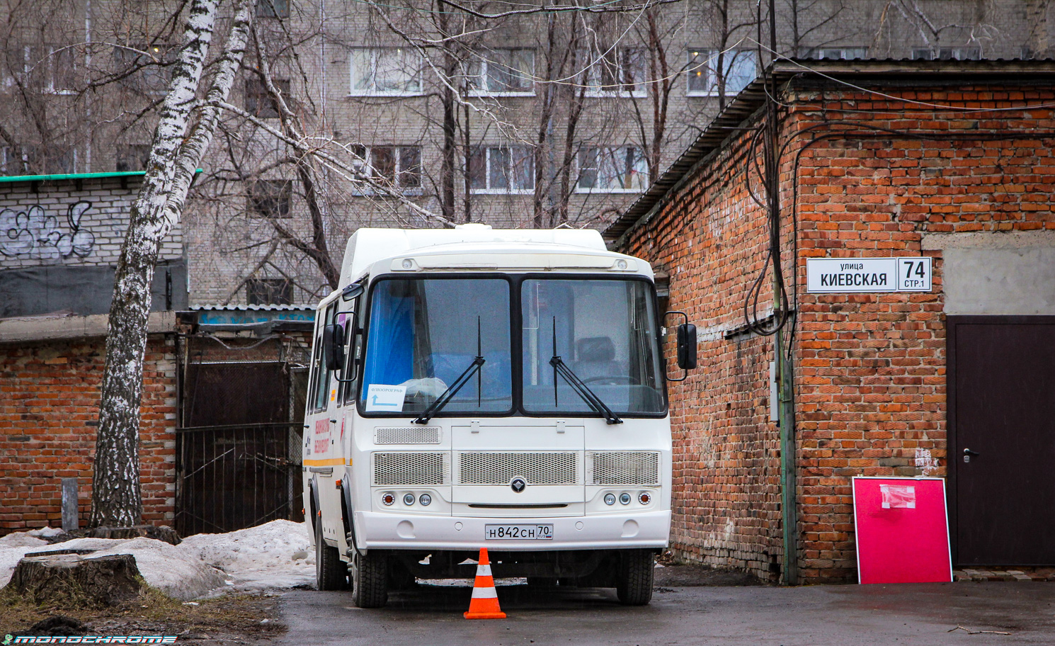 Tomská oblast, VMK30331 (PAZ-4234) č. Н 842 СН 70