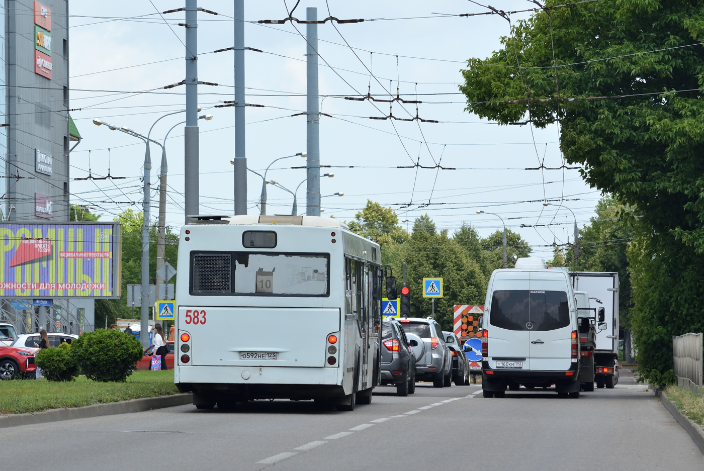 Краснодарский край, МАЗ-103.586 № 583; Краснодарский край, Луидор-223400 (MB Sprinter 515CDI) № Т 160 КМ 193