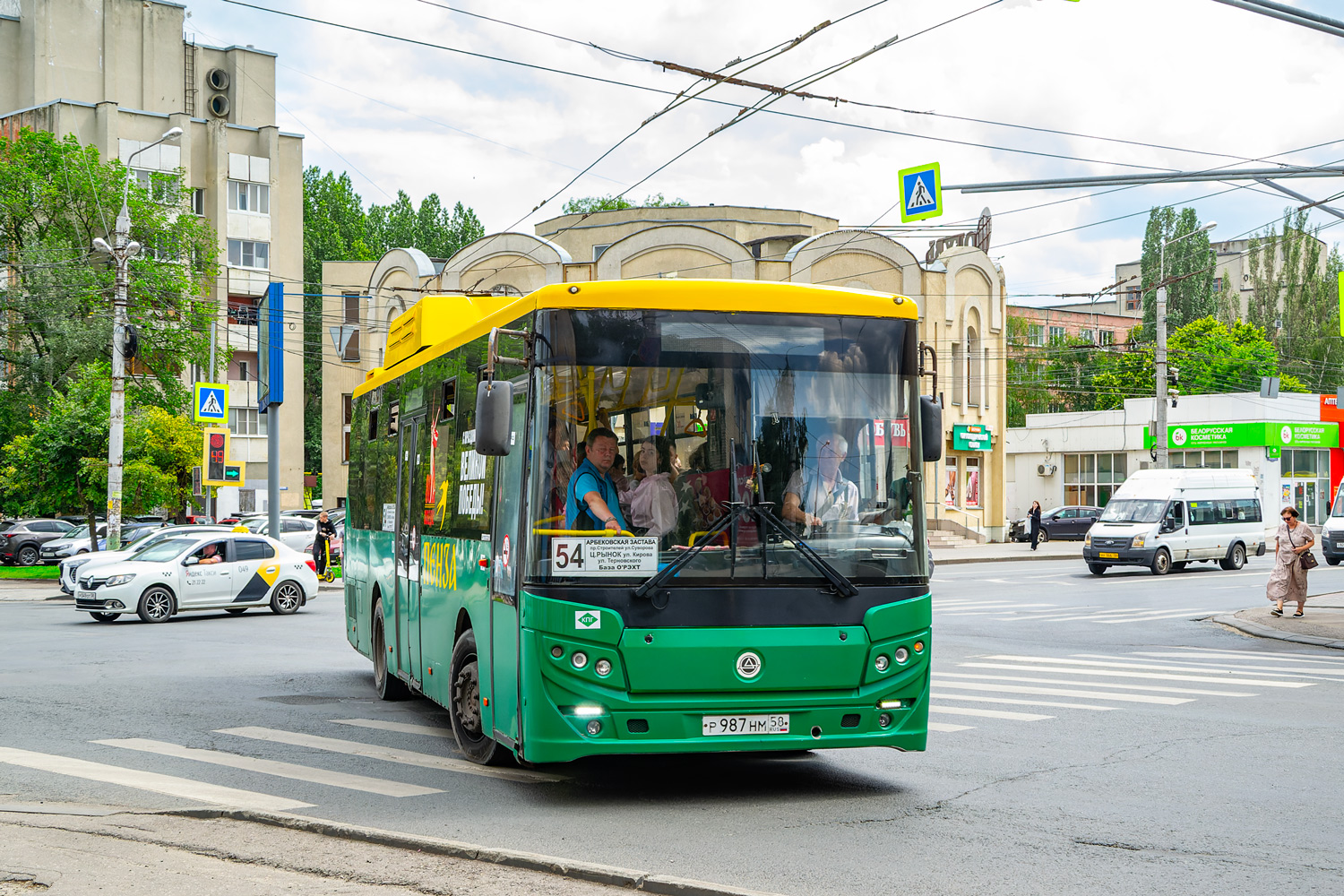 Penza region, KAvZ-4270-70 č. Р 987 НМ 58