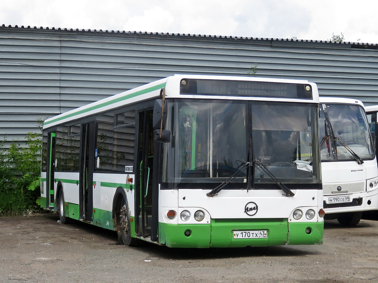 Кировская область, ЛиАЗ-5292.20 № У 170 ТХ 43
