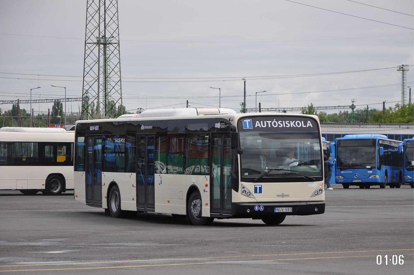 Угорщина, Van Hool New A330 № NUV-683; Угорщина &mdash; Дни открытых дверей