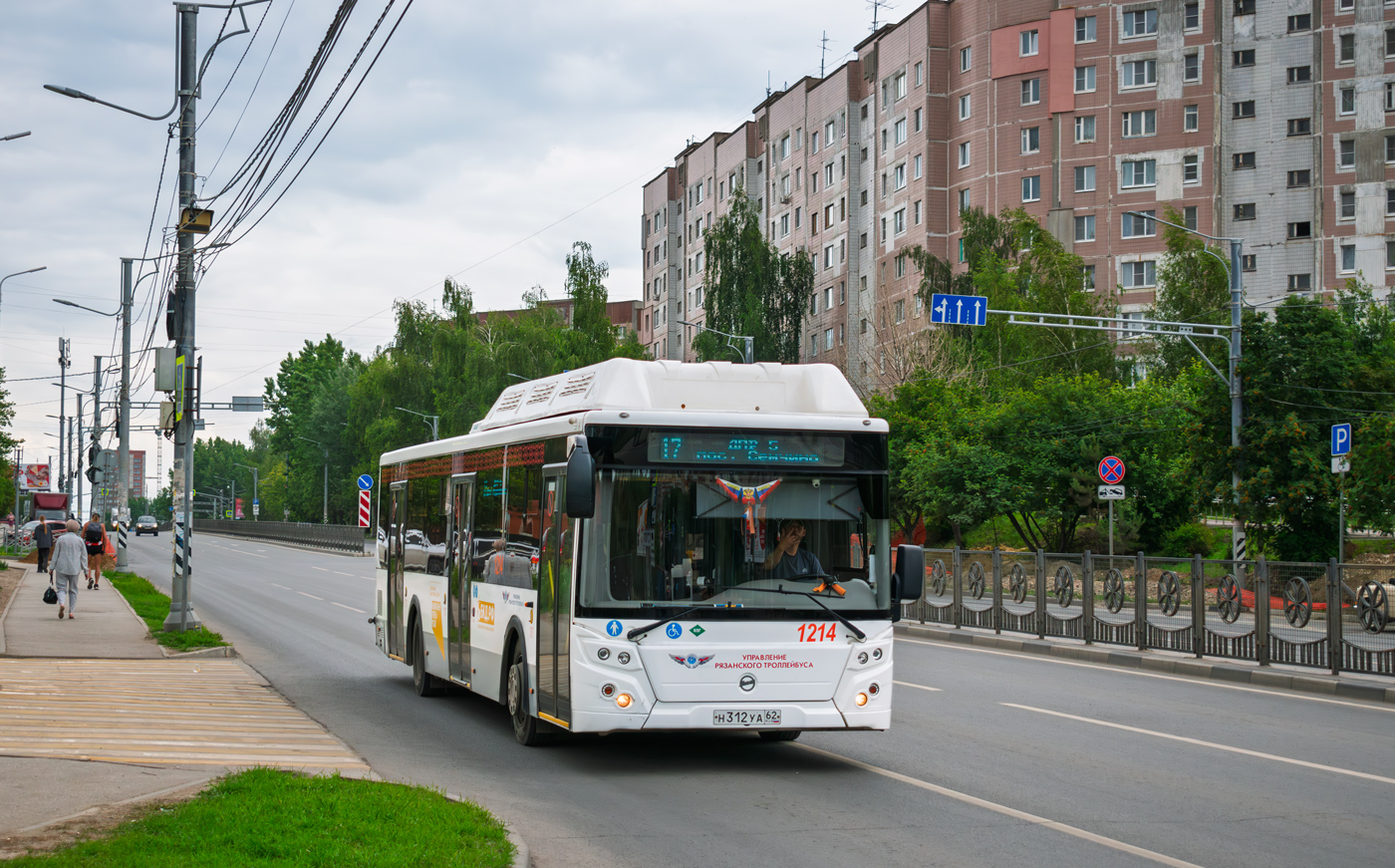 Рязанская область, ЛиАЗ-5292.67 (CNG) № 1214