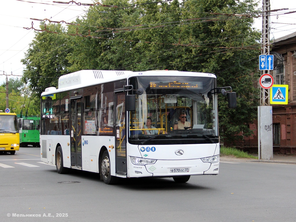 Ивановская область, King Long XMQ6106G № В 570 ОС 37