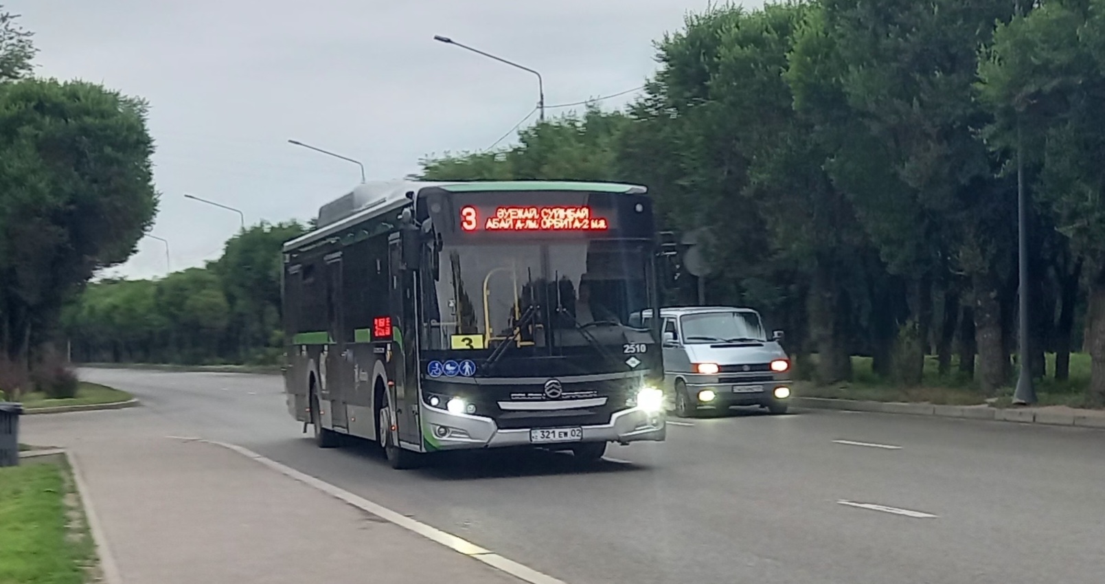 Алматы, Golden Dragon XML6125CN (Hyundai Trans Auto) № 2510