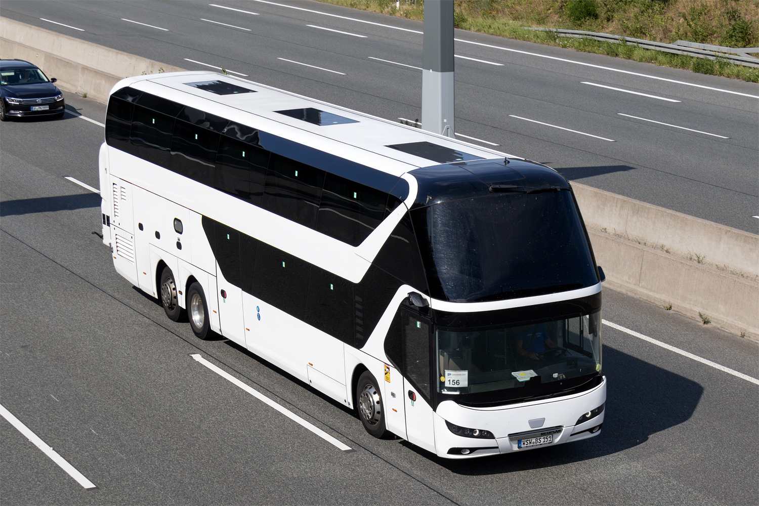 Саксония, Neoplan P06 N1222/3L Skyliner L № WSW-BS 151