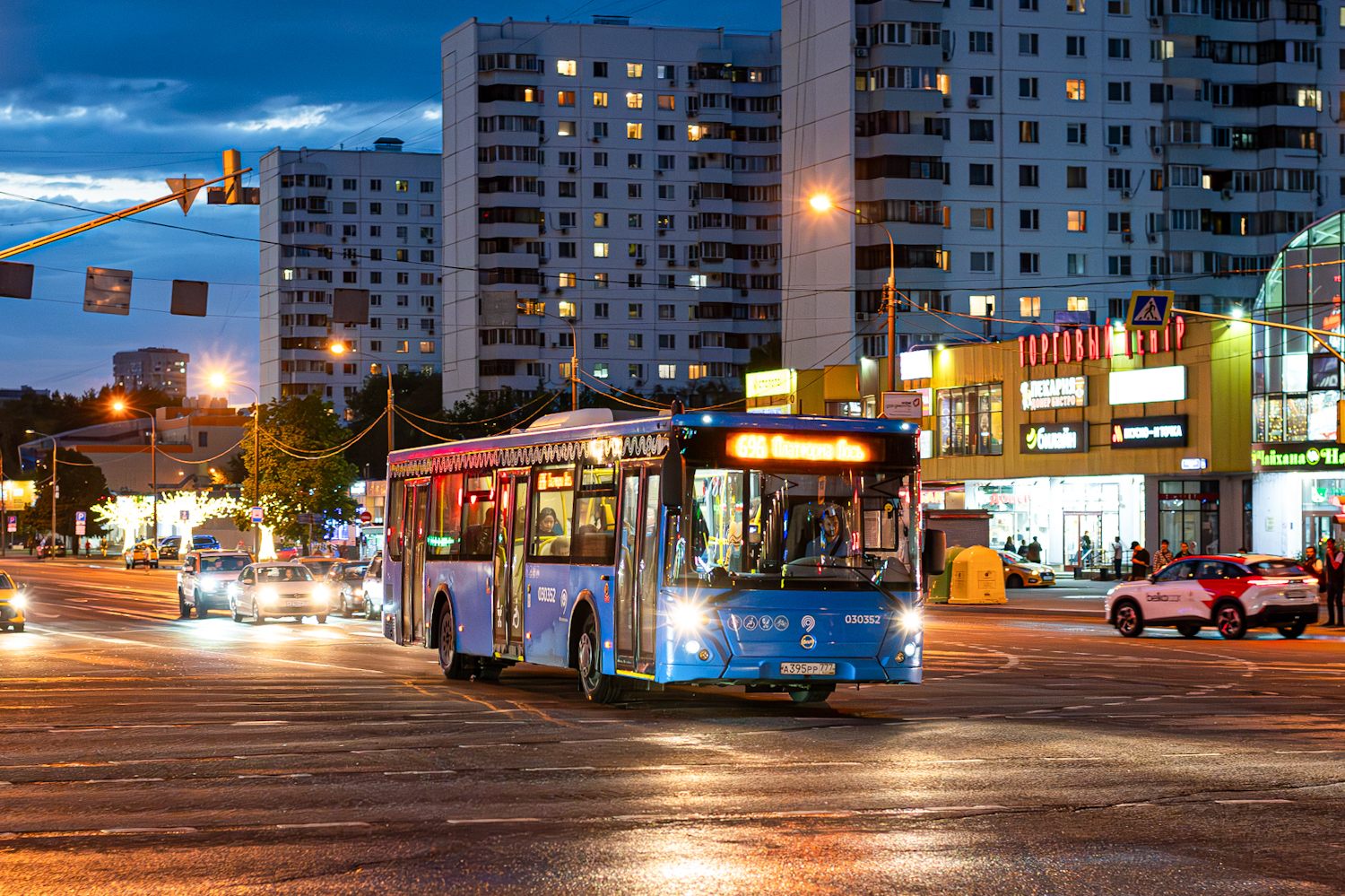 Москва, ЛиАЗ-5292.22 (2-2-2) № 030352