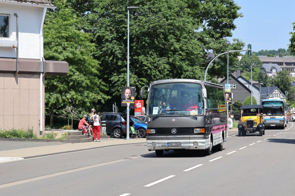 Рейнланд-Пфальц, Setra S208HA № SÜW-U 604H; Северный Рейн-Вестфалия — 130 лет с запуска первого в мире автобусного маршрута