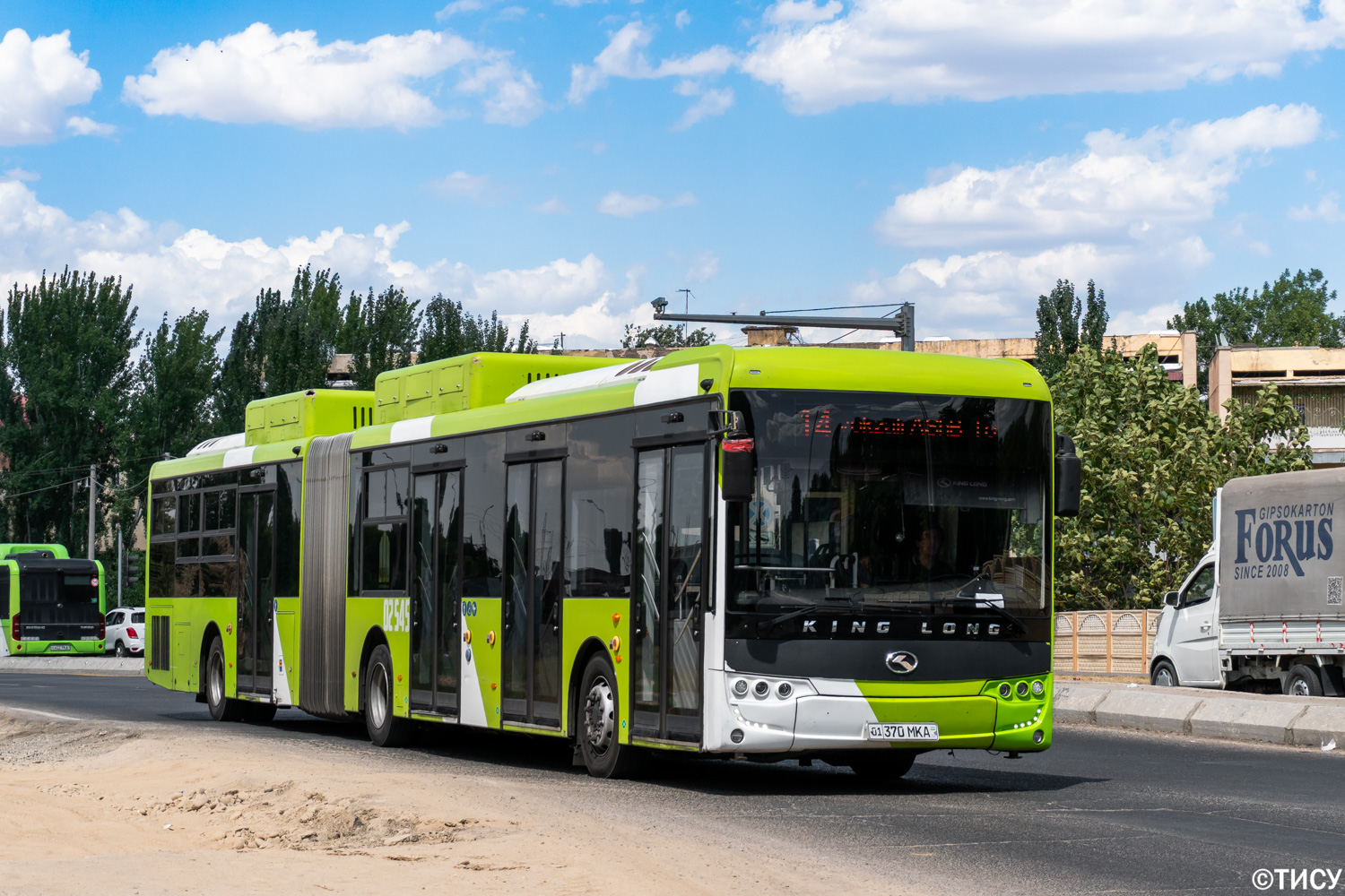 Узбекистан, King Long XMQ6180G № 02545