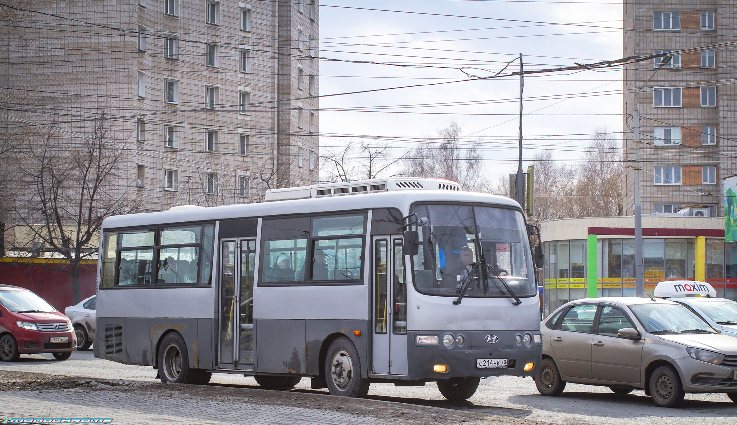 Томская область, Hyundai AeroTown № С 214 НК 70