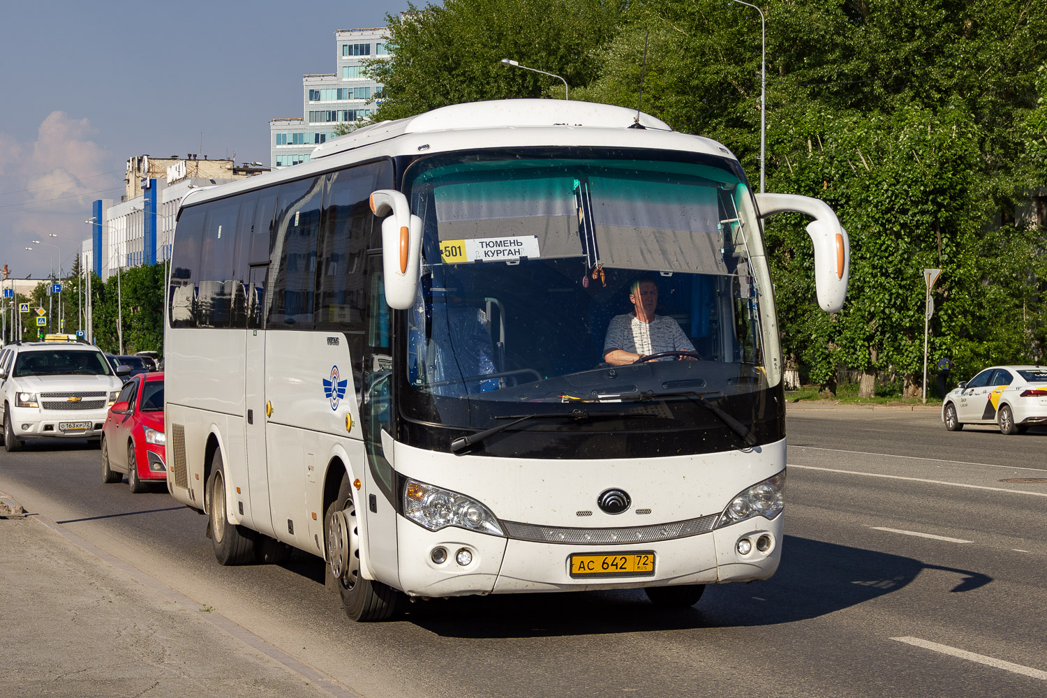 Тюменская область, Yutong ZK6938HB9 № АС 642 72