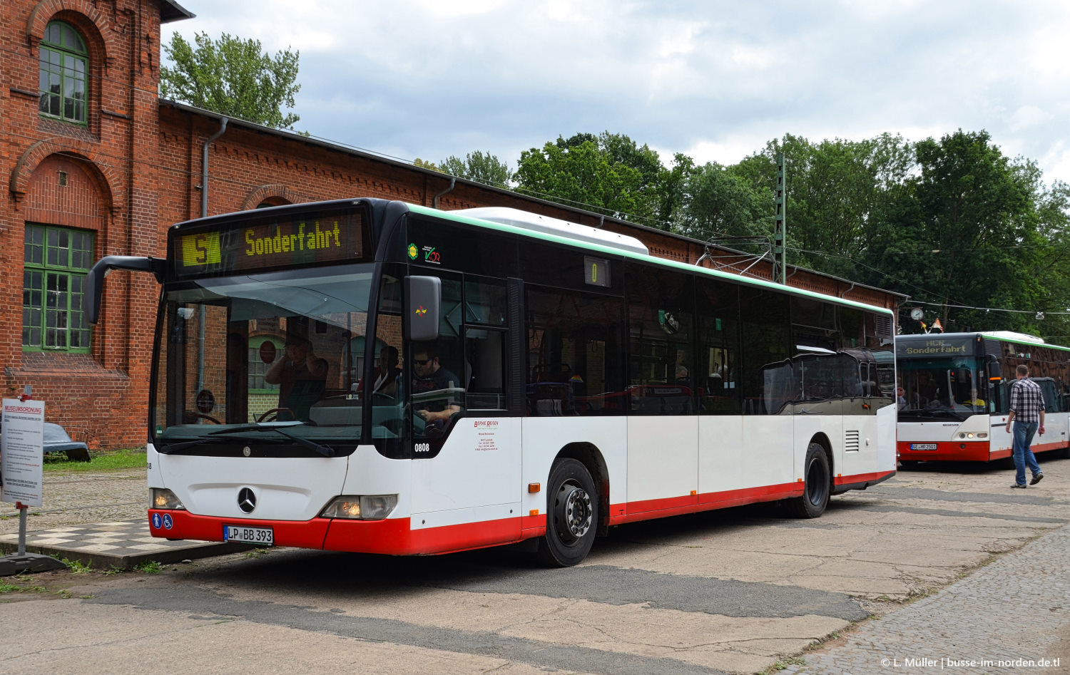 Северный Рейн-Вестфалия, Mercedes-Benz O530 Citaro facelift № LP-BB 393; Нижняя Саксония — Bustreffen Wehmingen Hannoversches Straßenbahnmuseum 13.07.2025