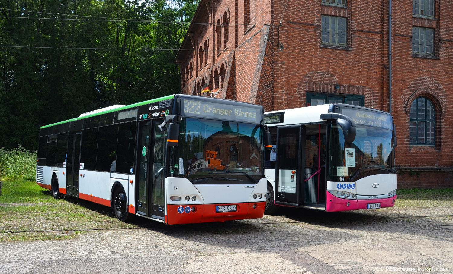 Северный Рейн-Вестфалия, Neoplan N4416 Centroliner № GE-HR 2501; Нижняя Саксония — Bustreffen Wehmingen Hannoversches Straßenbahnmuseum 13.07.2025