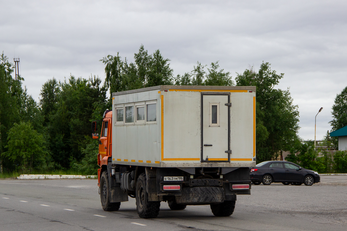 Ханты-Мансийский АО, МАКАР-5782 № Е 163 ТМ 186
