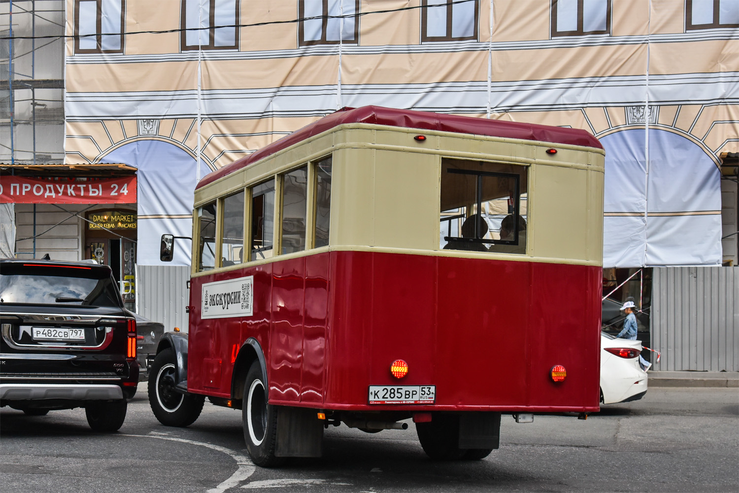 Санкт-Петербург, ЗиС-8 (реплика) № К 285 ВР 53