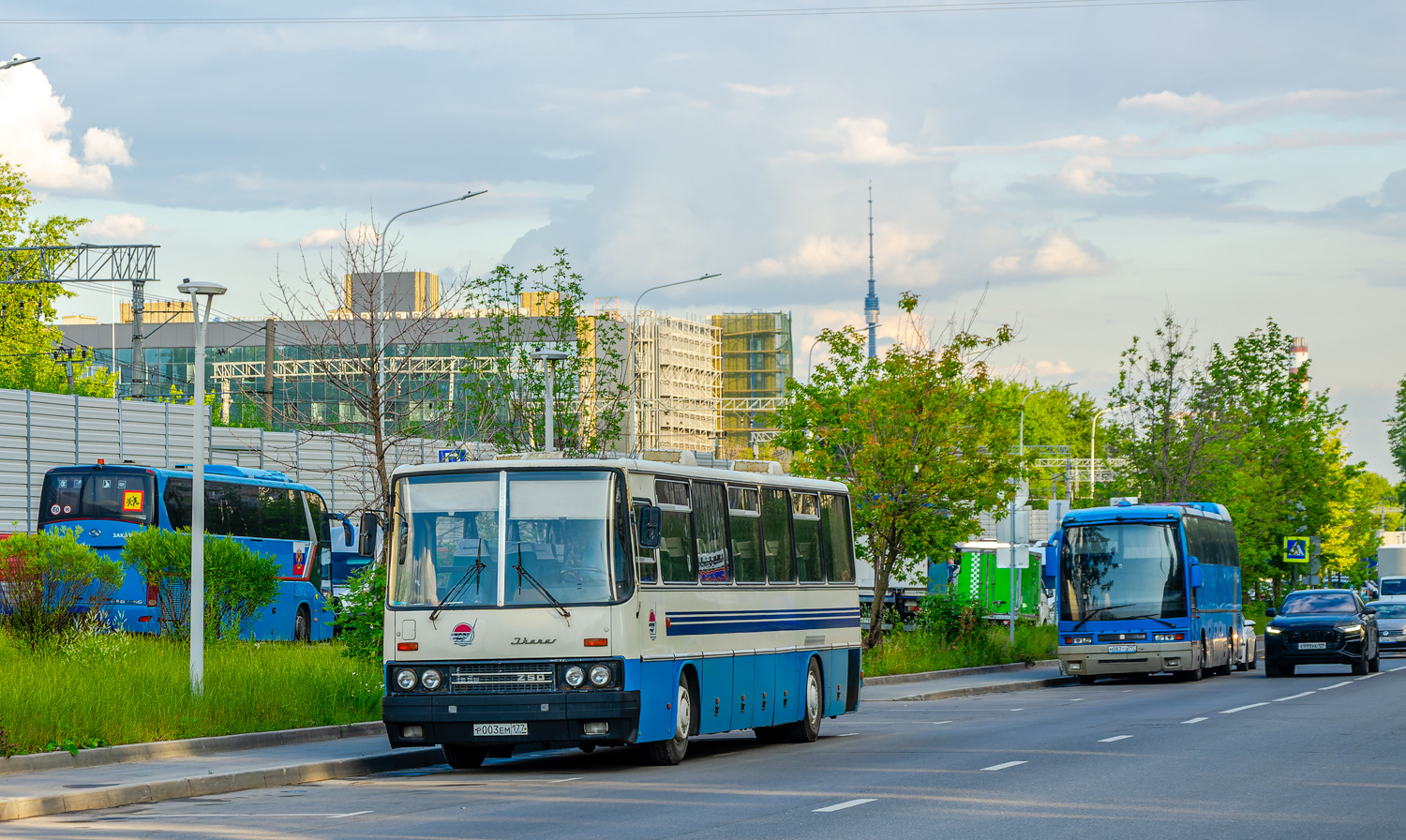 Москва, Ikarus 250.95 № Р 003 ЕМ 177