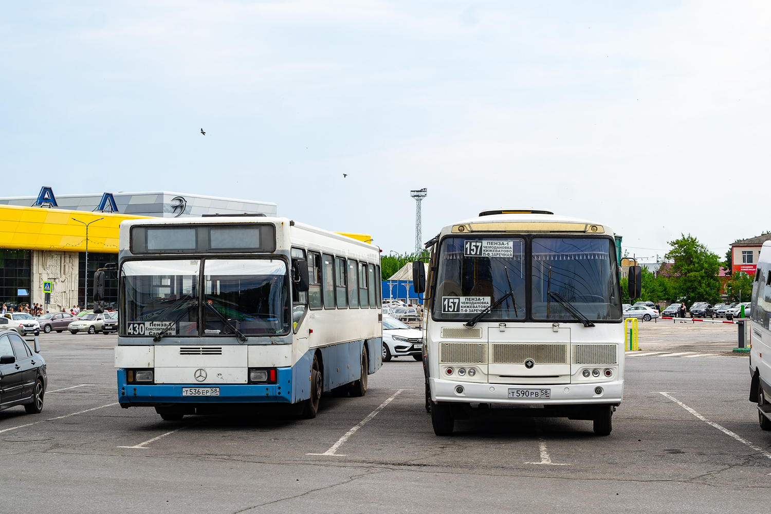 Пензенская область, ГолАЗ-АКА-52251 № Т 536 ЕР 58; Пензенская область, ПАЗ-4234-05 № Т 590 РВ 58