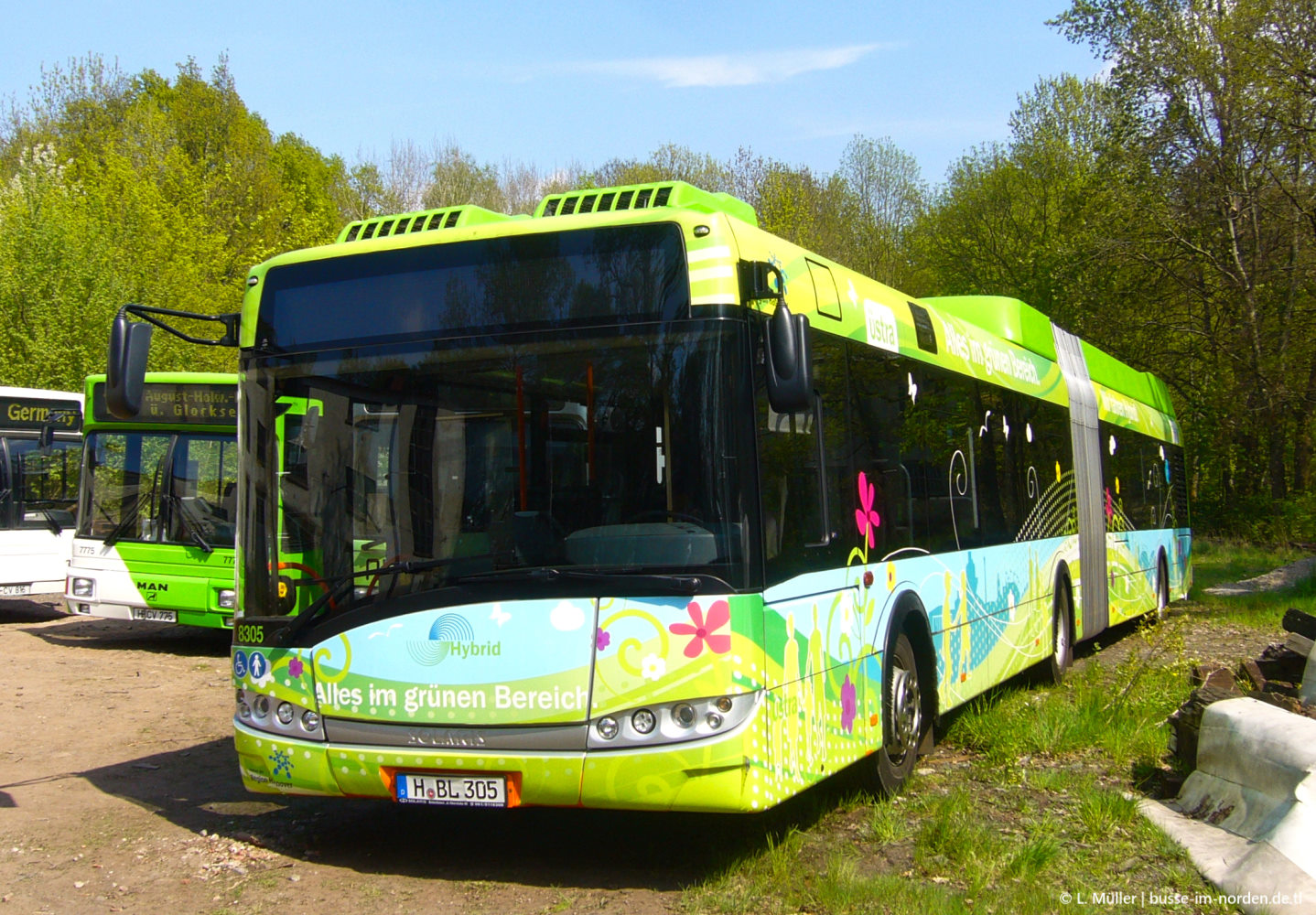 Нижняя Саксония, Solaris Urbino III 18 hybrid № 8305; Нижняя Саксония — Bustreffen Wehmingen Hannoversches Straßenbahnmuseum 05.05.2013