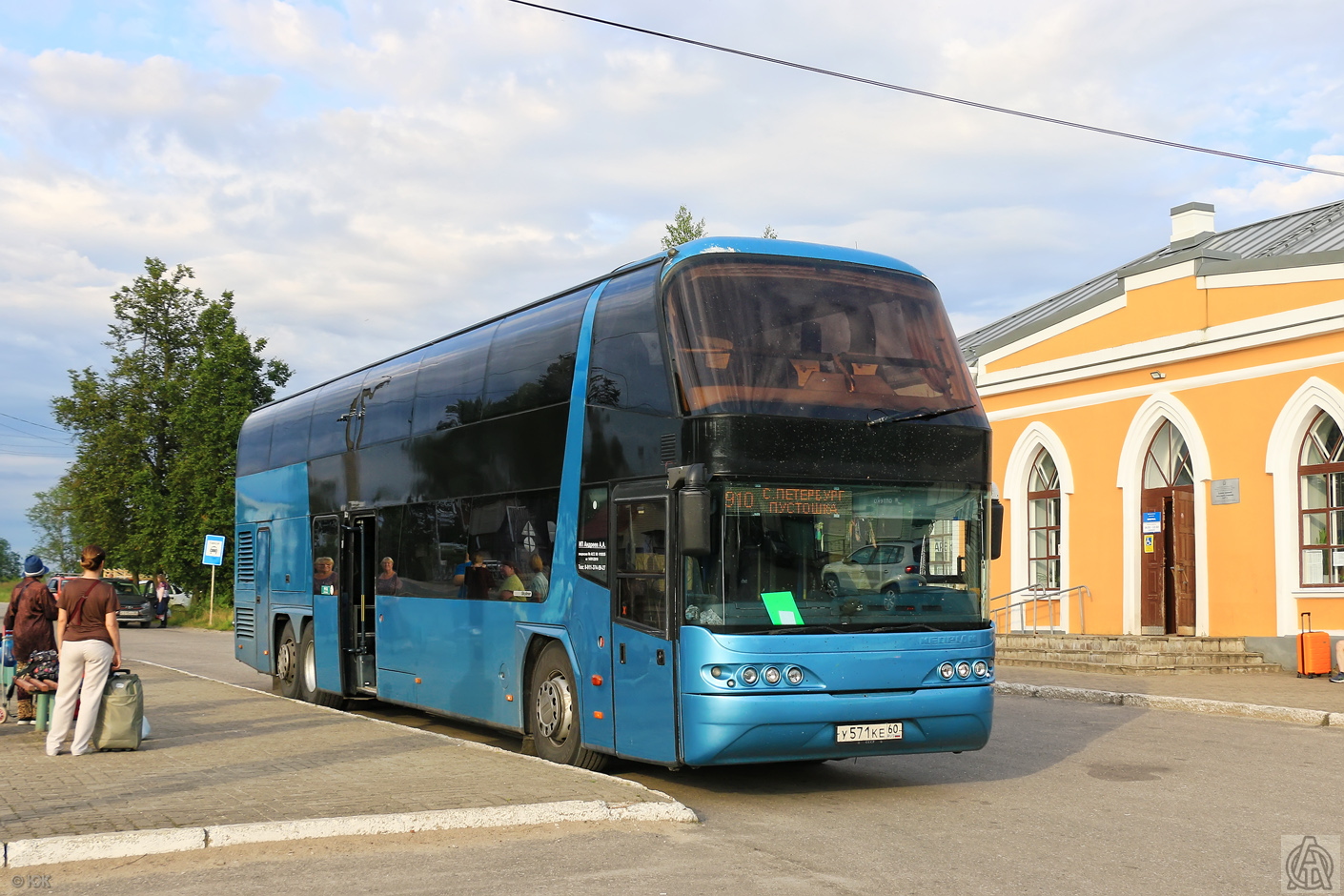Псковская область, Neoplan PB2 N1122/3L Skyliner L № У 571 КЕ 60