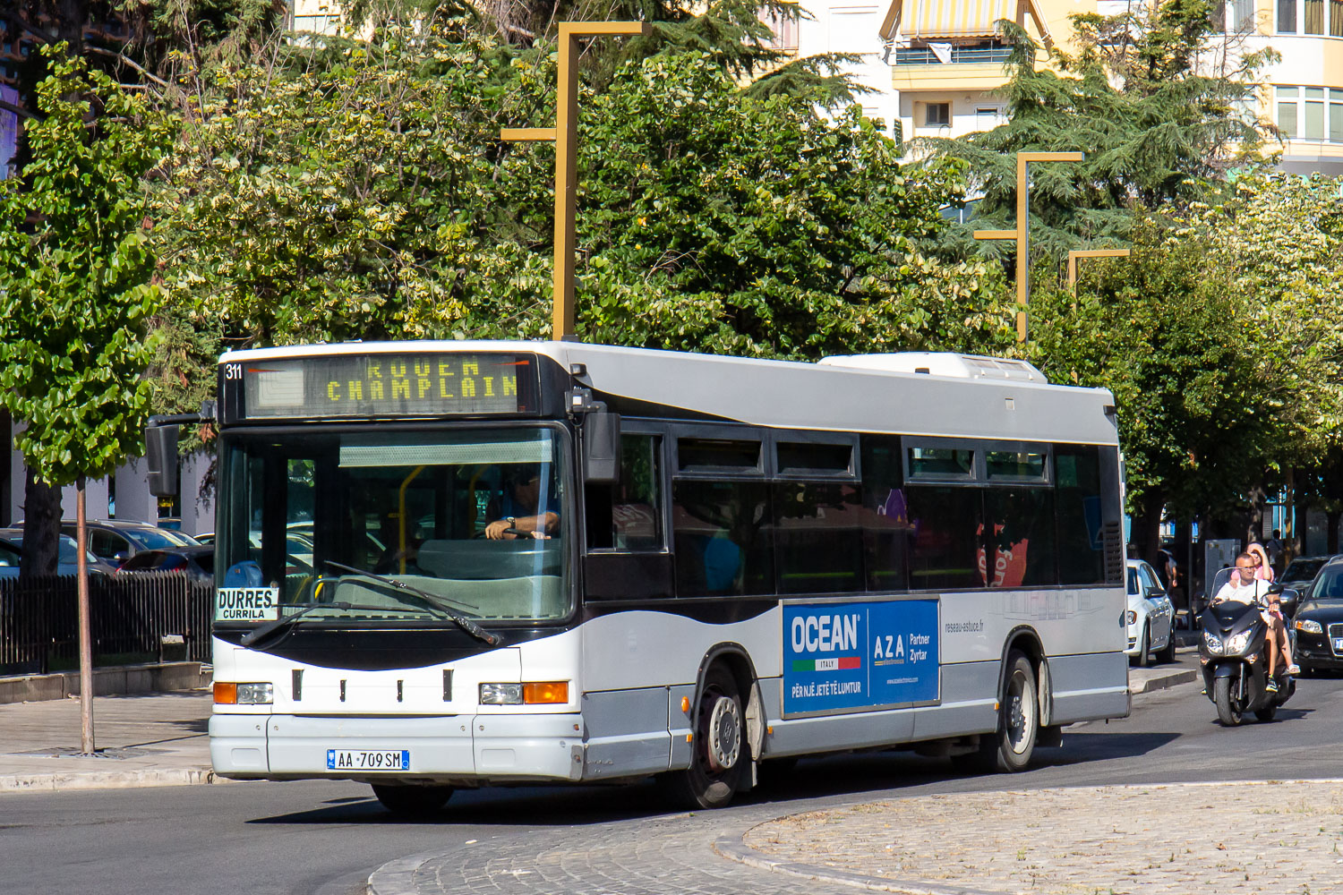 Албания, Heuliez GX117L № AA-709SM