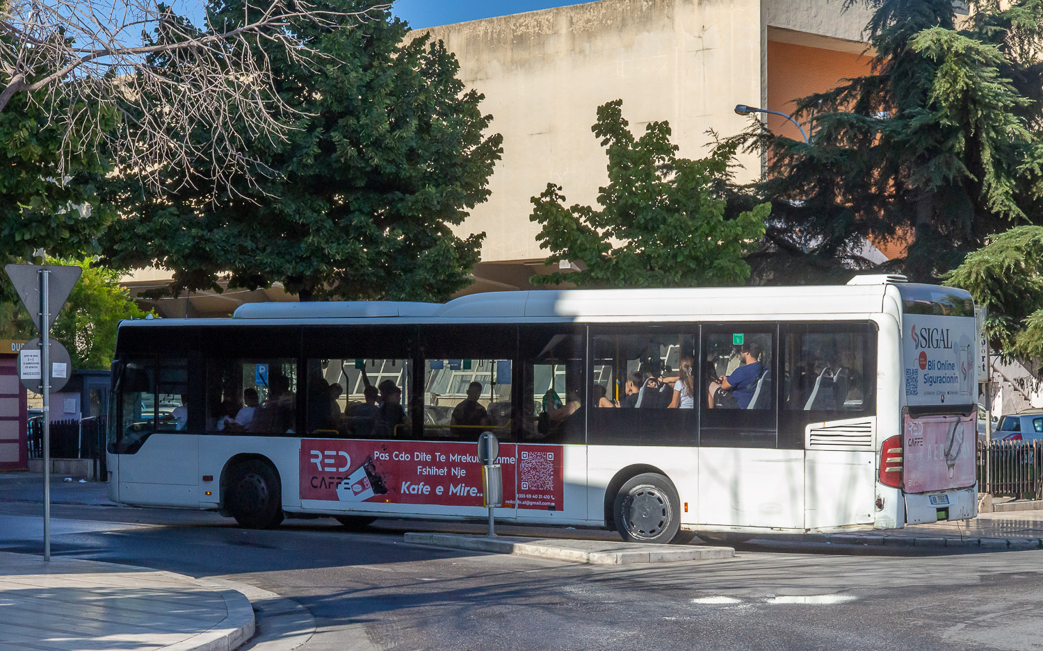 Албания, Mercedes-Benz O530LE Citaro facelift LE № AB-755EI
