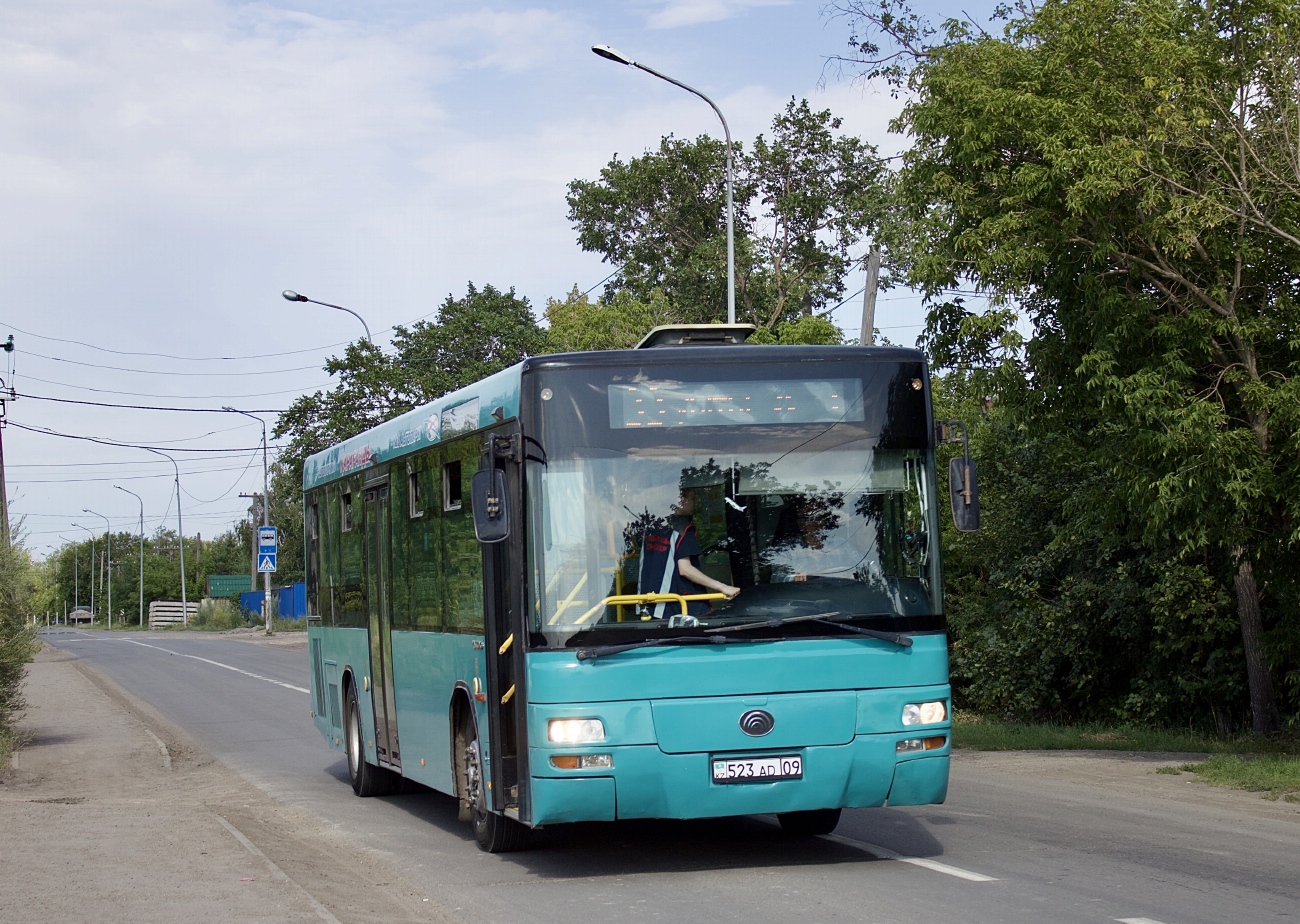 Карагандинская область, Yutong ZK6118HGA № 523 AD 09