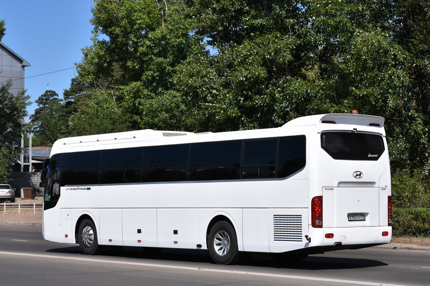Бурятия, Hyundai Universe Space Luxury № В 960 НН 03