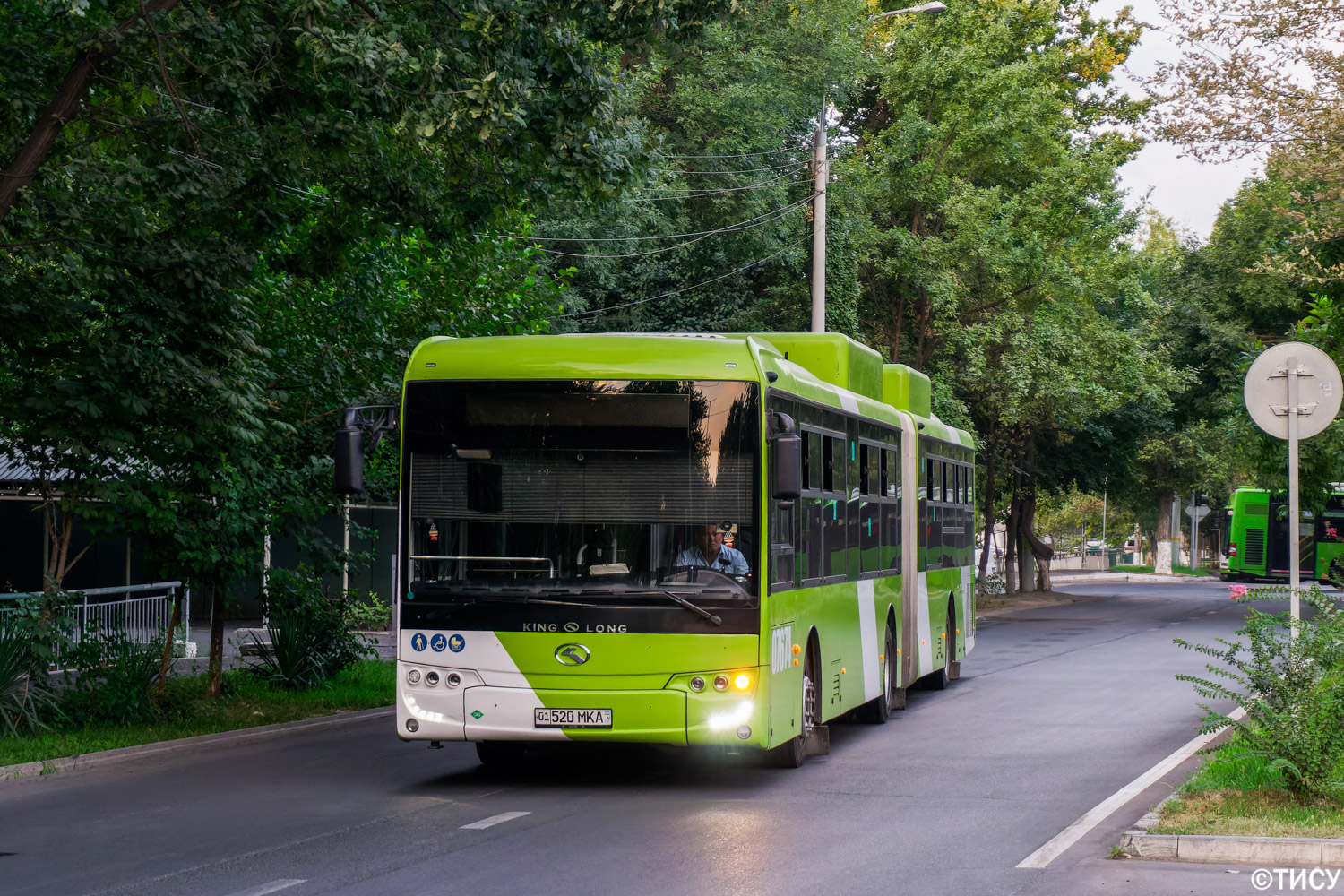 Узбекистан, King Long XMQ6180G № 07674