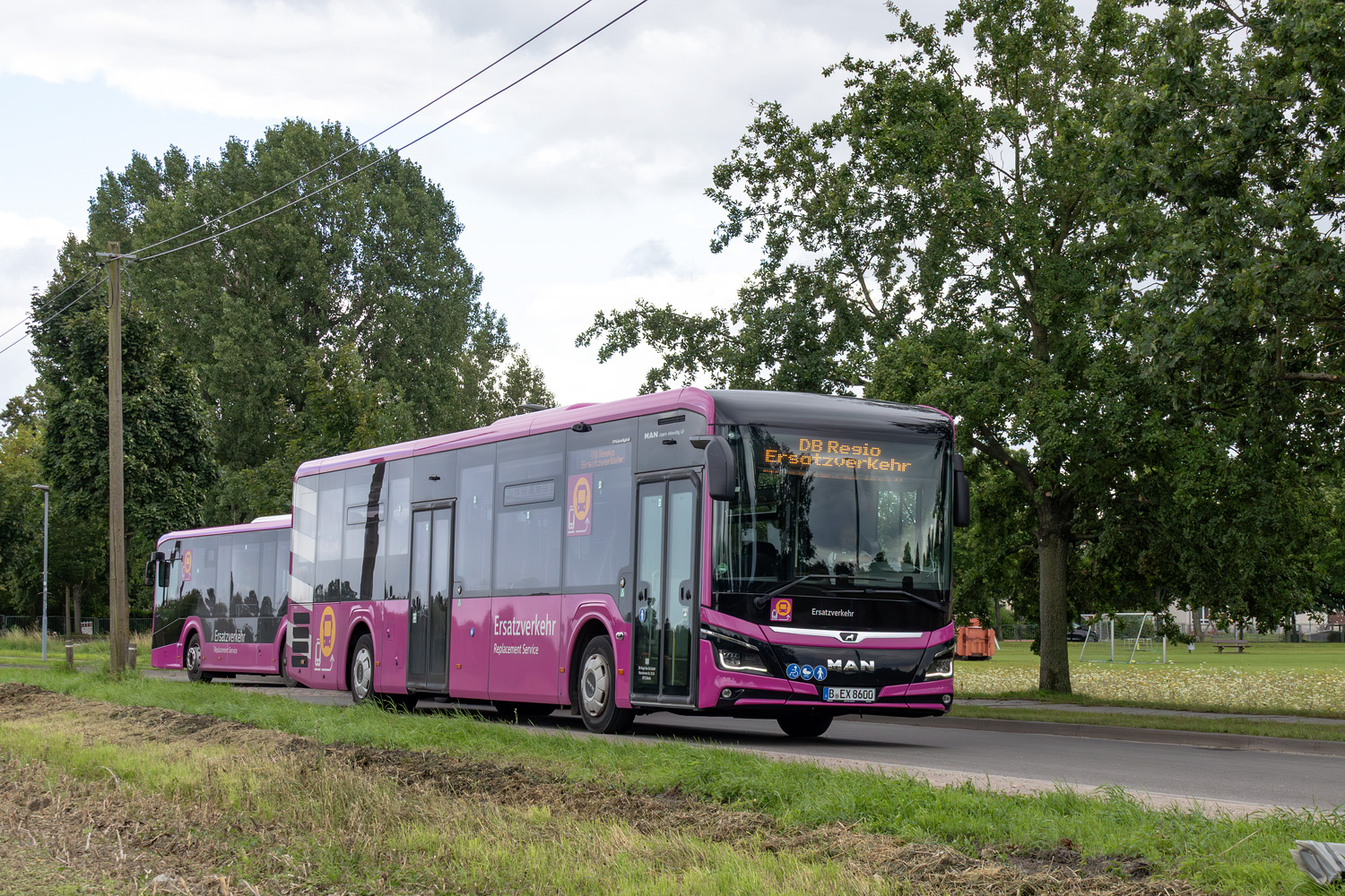 Бранденбург, MAN 43C Lion's Intercity LE 13 LEÜ360 EfficientHybrid № 860; Бранденбург — SEV · Generalsanierung Hamburg — Berlin · 01.08.2025 — 30.04.2026