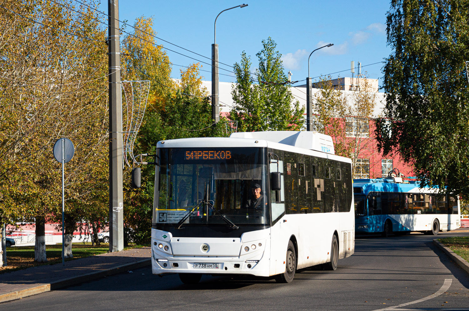 Пензенская область, КАвЗ-4270-70 № Р 738 НМ 58