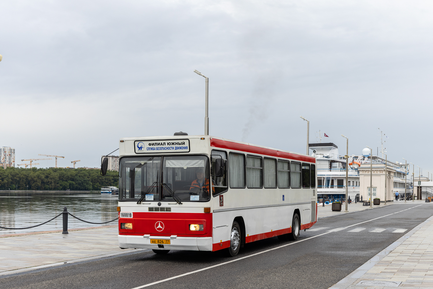 Москва, Mercedes-Benz O325 № 160019