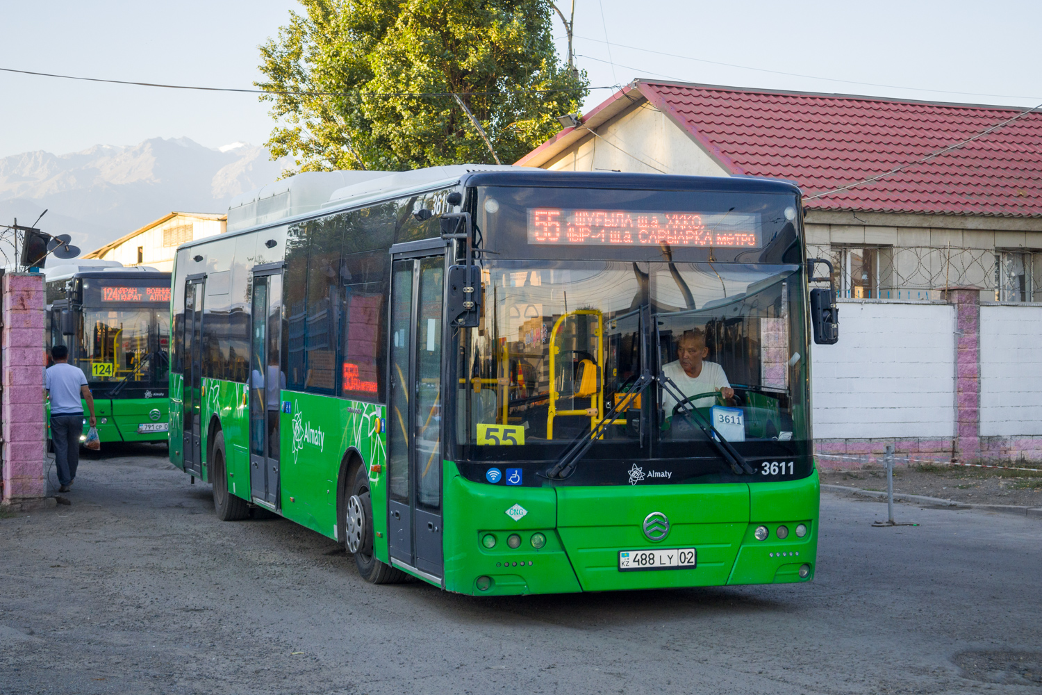 Алматы, Golden Dragon XML6125CN (Hyundai Trans Auto) № 3611 Алматы, Golden Dragon XML6125CN (Hyundai Trans Auto) № 3611