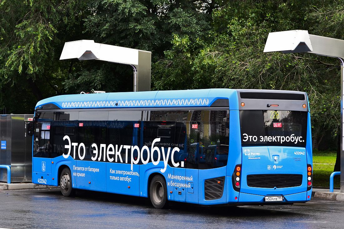 Москва, КАМАЗ-6282 № 432042