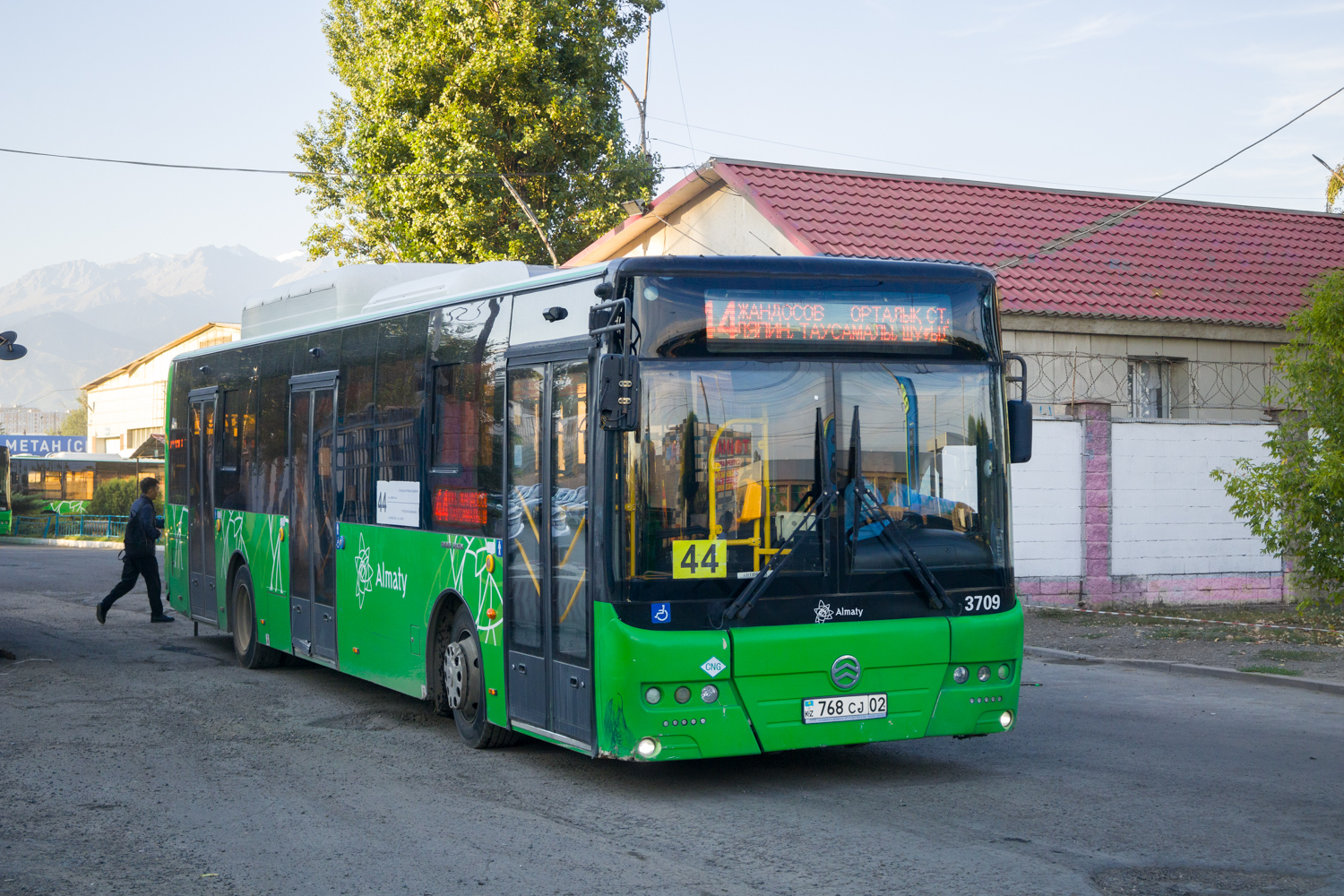 Алматы, Golden Dragon XML6125CN (Hyundai Trans Auto) № 3709
