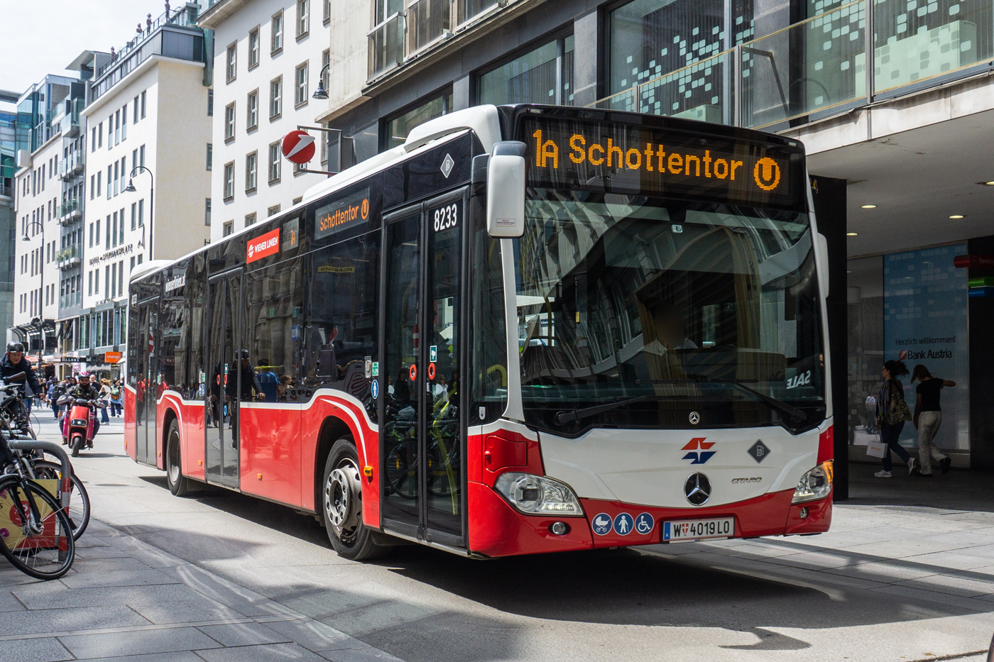 Австрия, Mercedes-Benz Citaro C2 № 8233