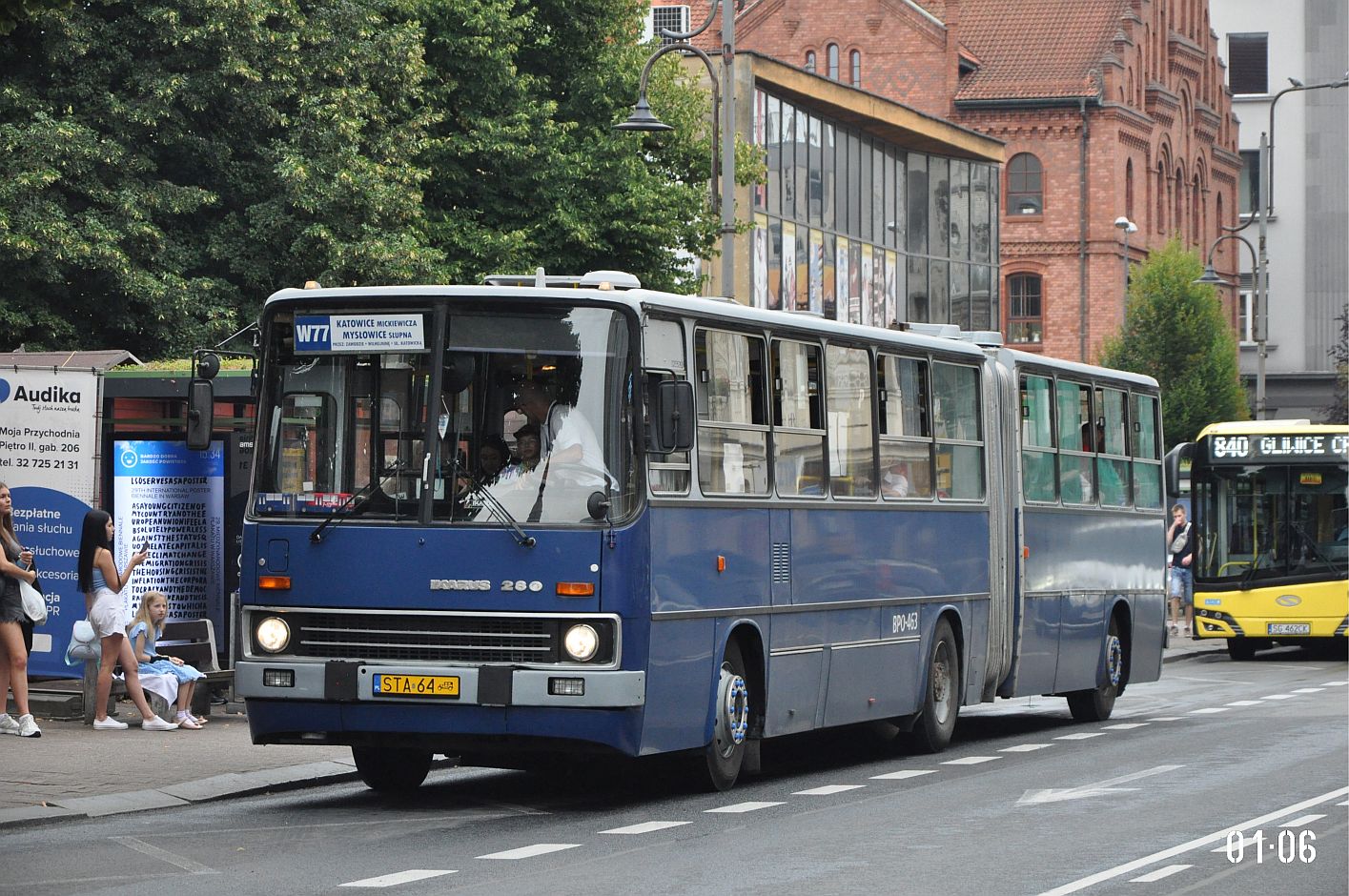 Poland, Ikarus 280.40A # STA 64
