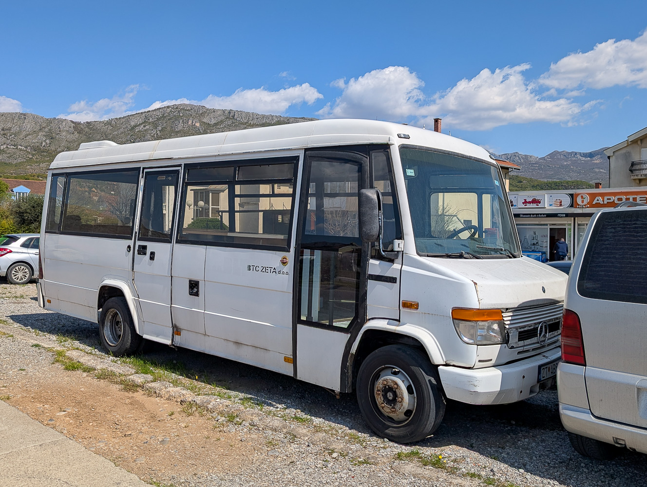 Черногория, Mercedes-Benz Vario 814D № ZT AB698