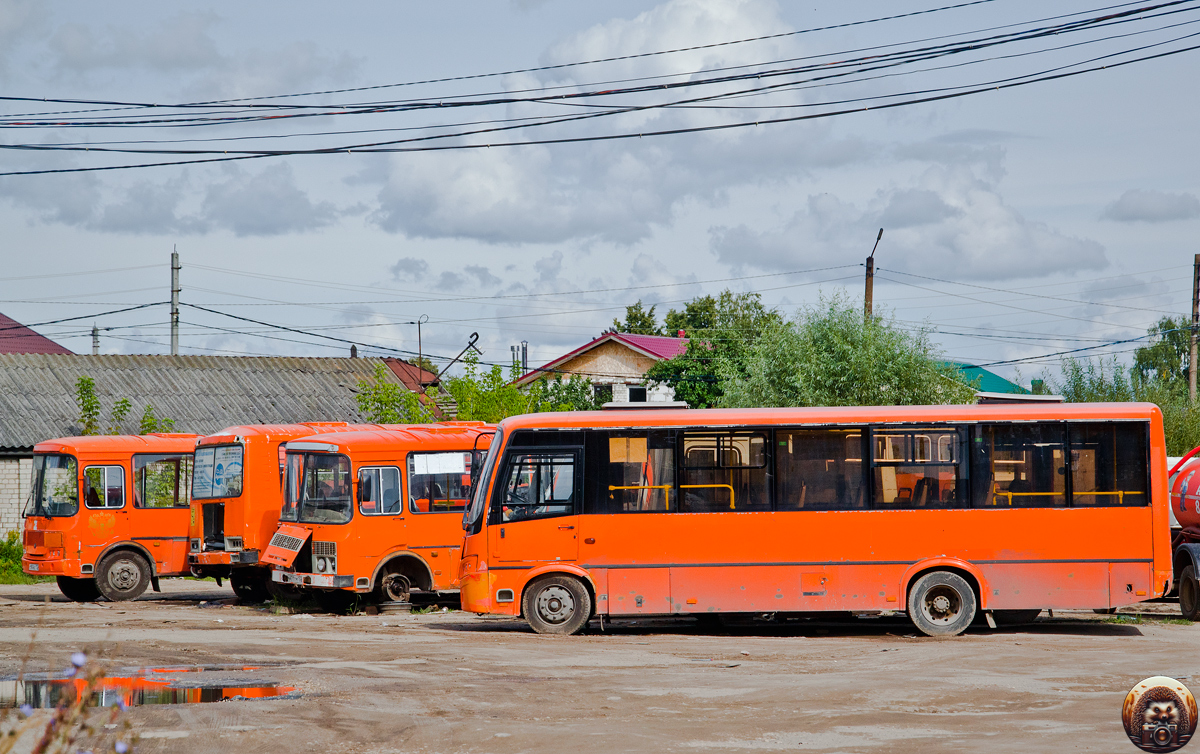 Нижегородская область, ПАЗ-4234-05 № С 964 ВС 152; Нижегородская область, ПАЗ-4234-05 № Р 906 ХЕ 152; Нижегородская область, ПАЗ-4234-05 № Н 471 ТМ 152; Нижегородская область, ПАЗ-320414-05 "Вектор" (1-2) № О 668 МО 152; Нижегородская область — Автопарки